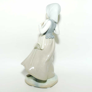 Lladro figure Girl with Doves #4915 | #2