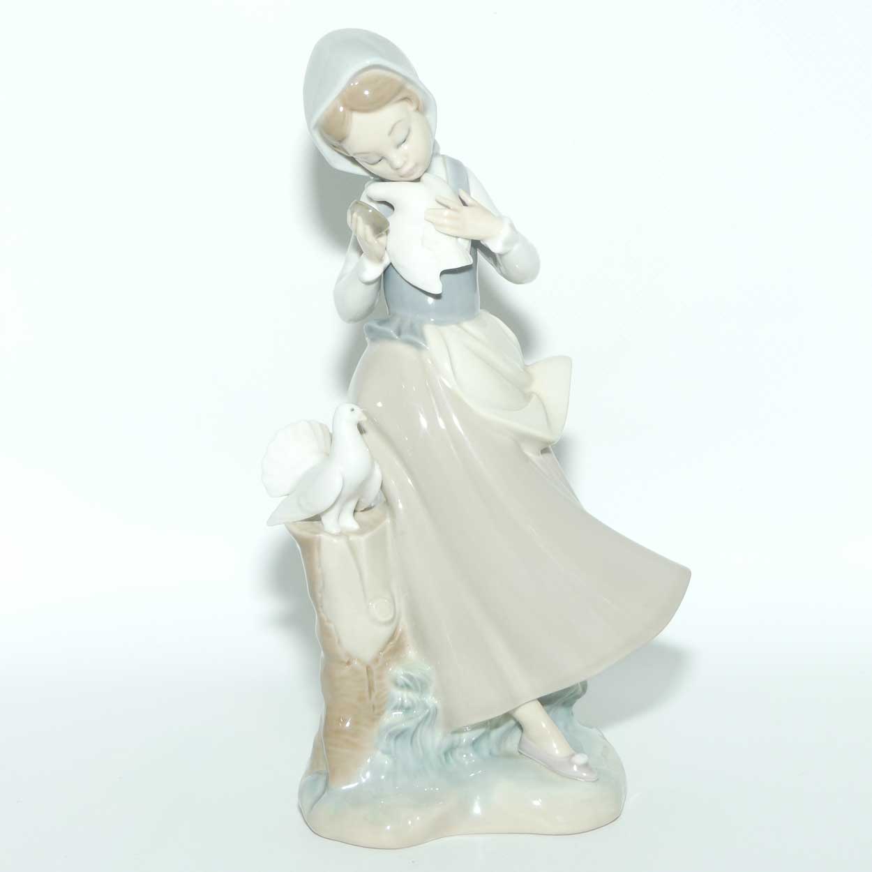 Lladro figure Girl with Doves #4915 | #1