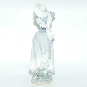 Lladro figure Spring Breeze | #4936