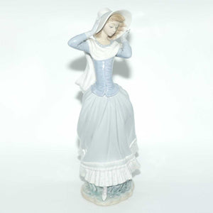 Lladro figure Spring Breeze | #4936