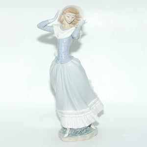 Lladro figure Spring Breeze | #4936