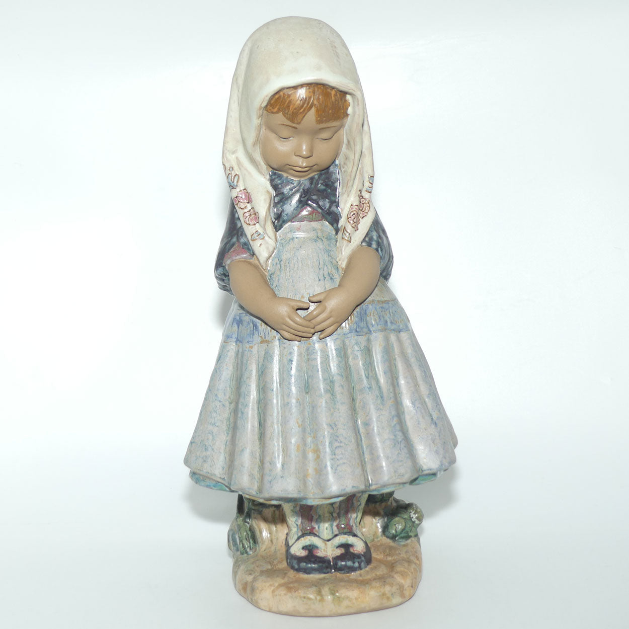 Lladro figure Missy | Little Girl with Scarf | Gres | #4951
