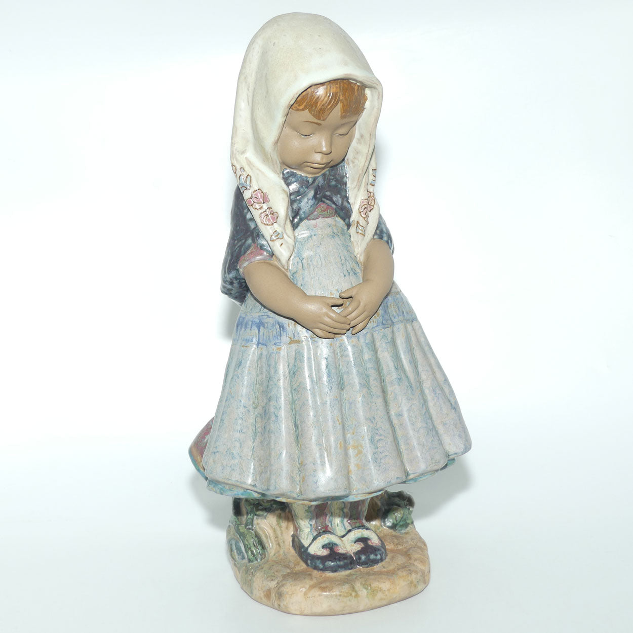 Lladro figure Missy | Little Girl with Scarf | Gres | #4951