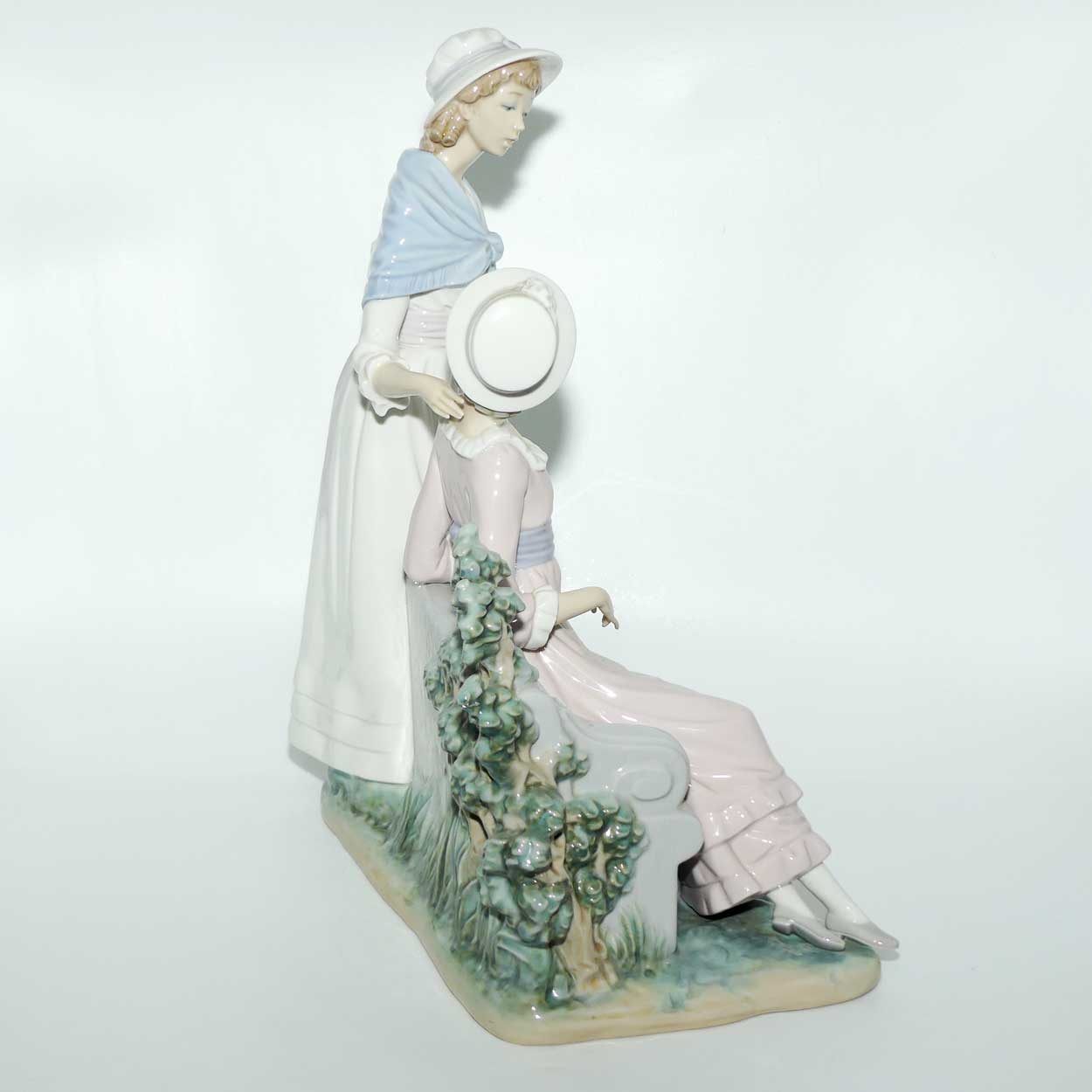 Lladro Ladies Talking figure group #5042