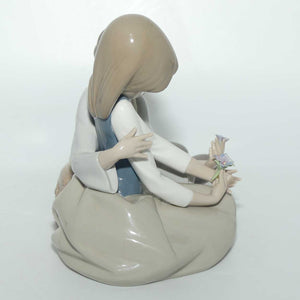 Lladro figure Precocious Courtship #5072