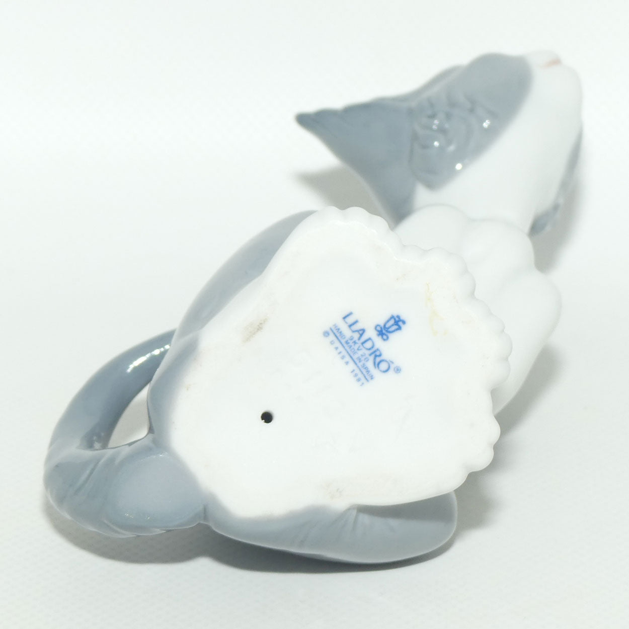 Lladro figure Cat Sitting | Feed Me | #5113