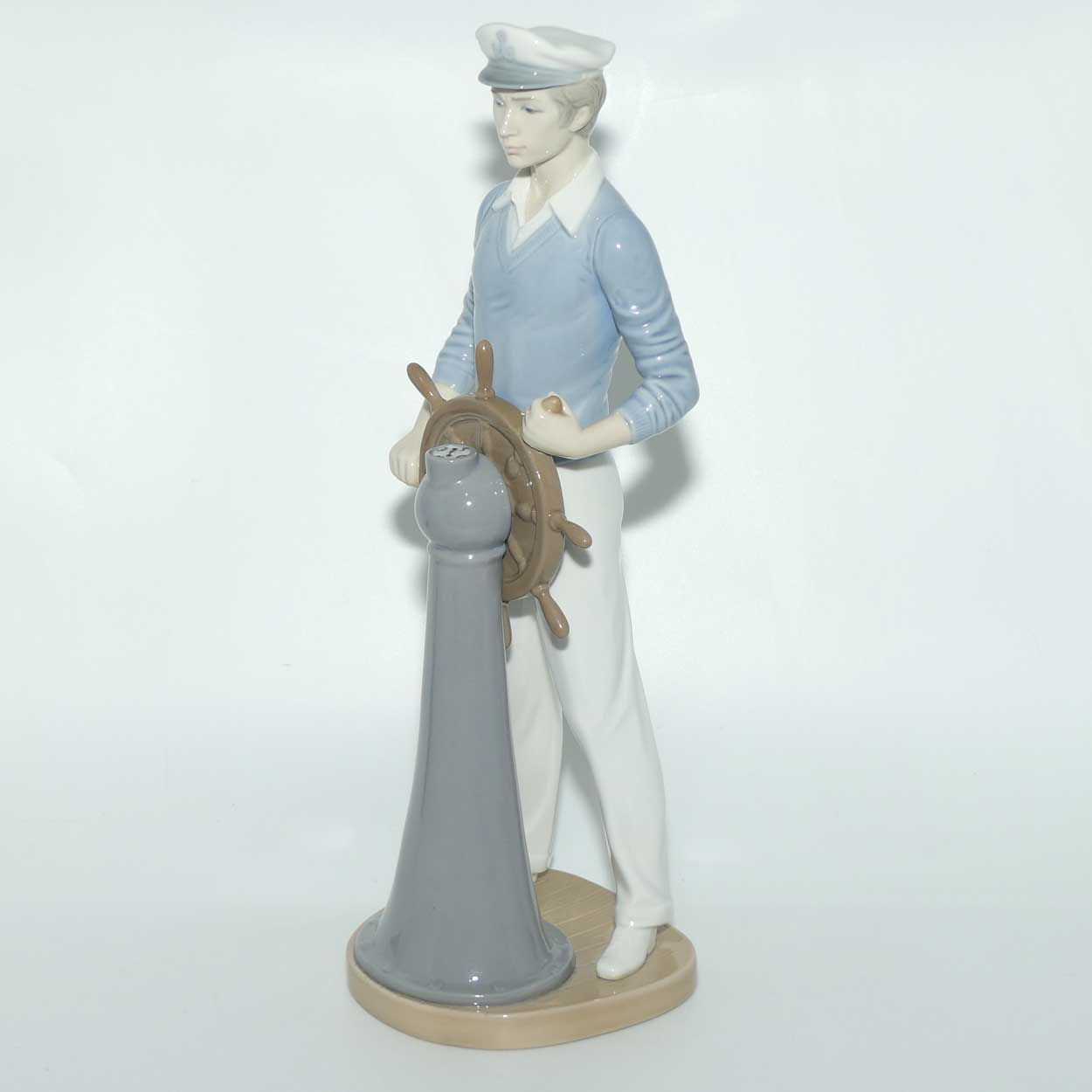 Lladro figure The Yachtsman #5206