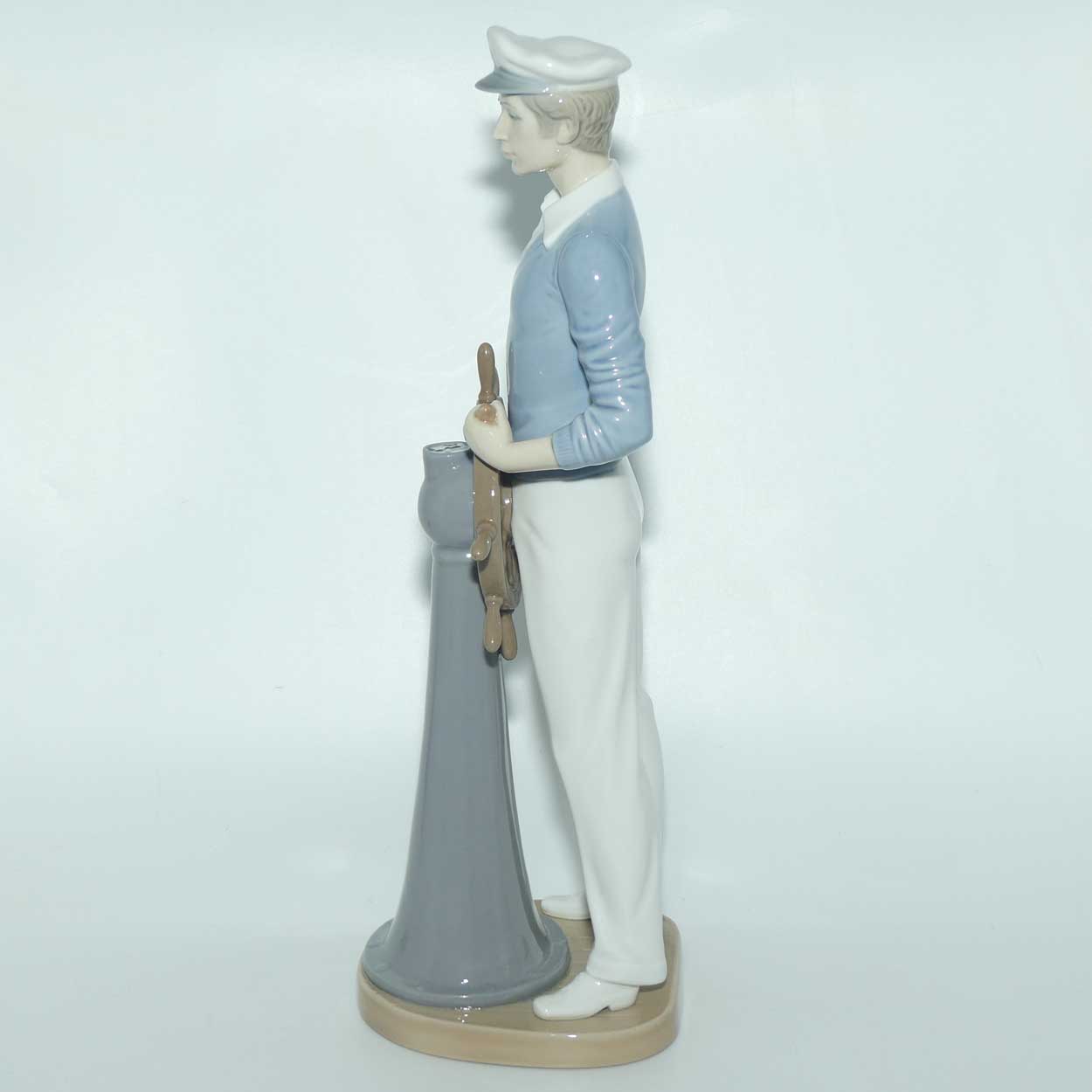 Lladro figure The Yachtsman #5206