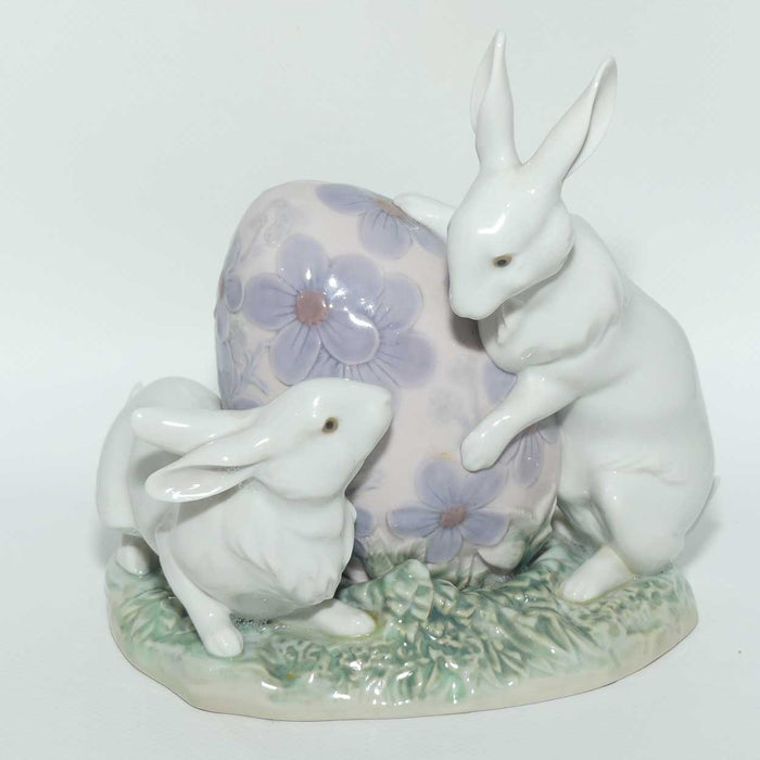 Lladro figure Easter Bunnies #5902