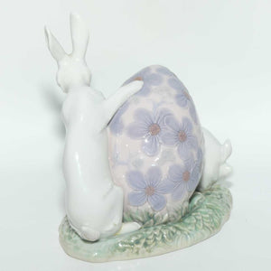 Lladro figure Easter Bunnies #5902