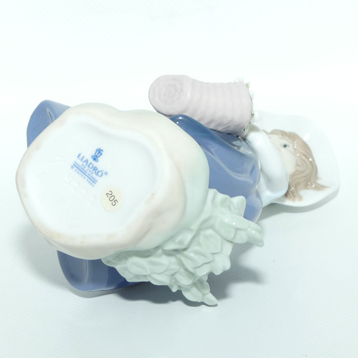 Lladro figure Pretty Pickings | #5222