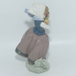 Lladro figure Spring is Here | #5223