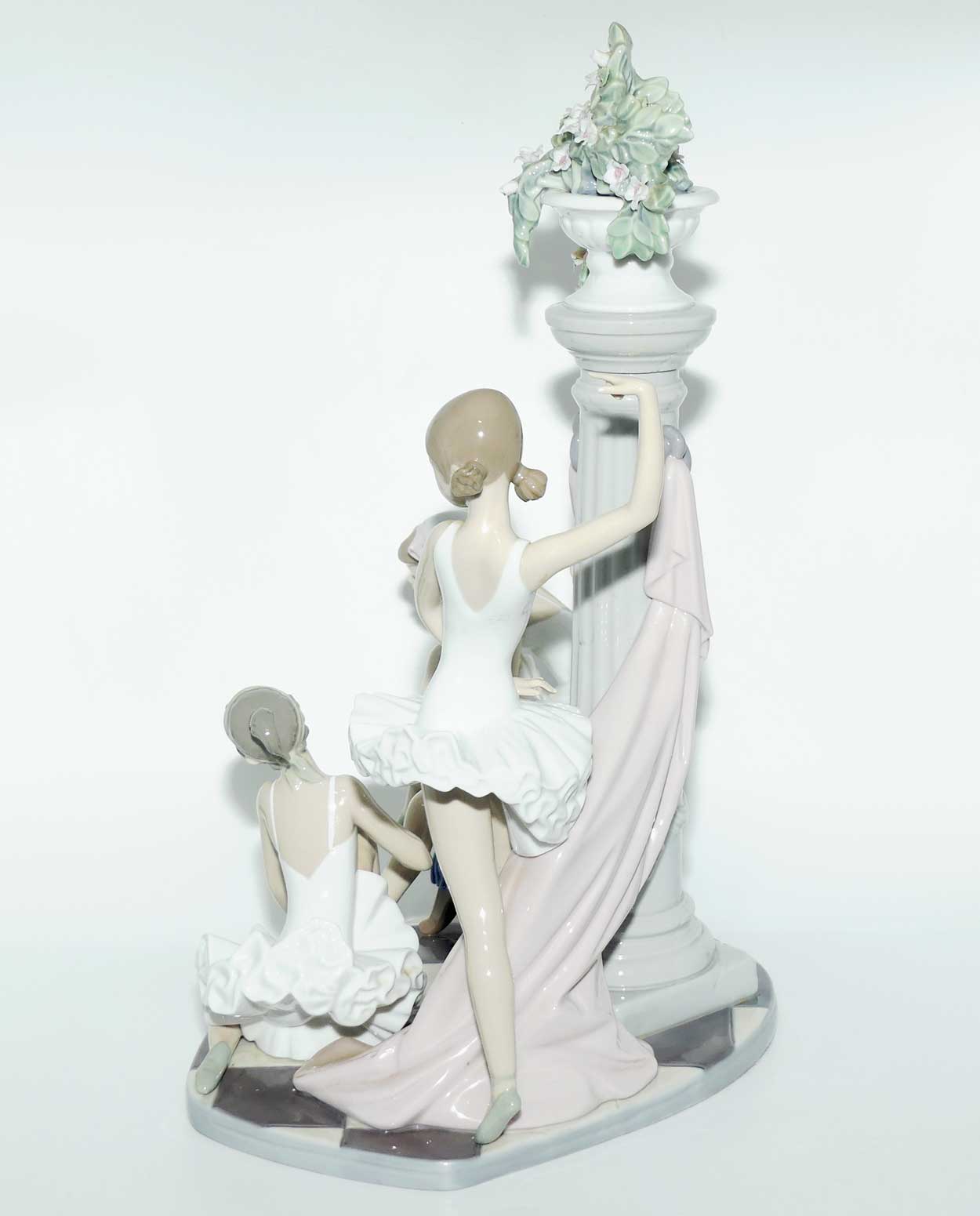Lladro figure Ballet Trio #5235