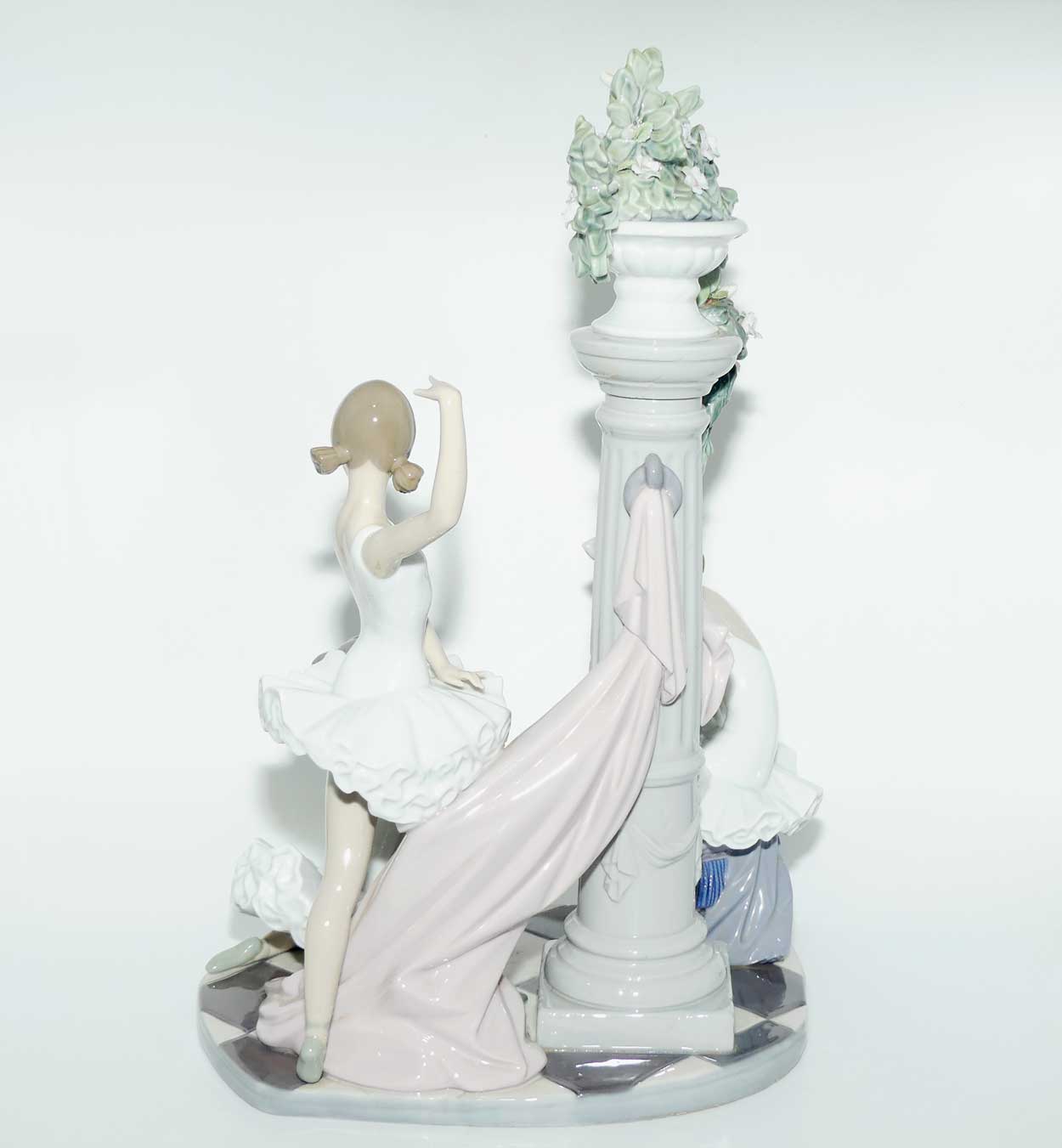 Lladro figure Ballet Trio #5235