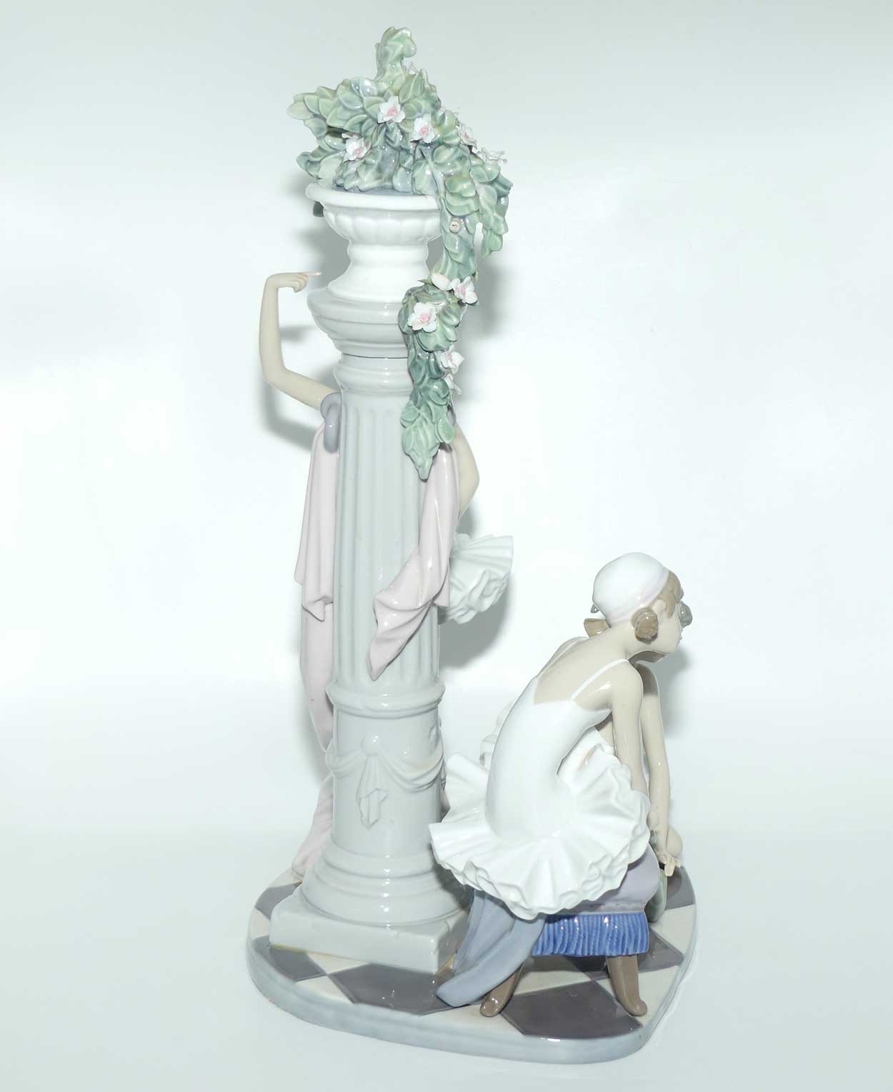 Lladro Spain figure group Ballet Trio #5235 | Gloss