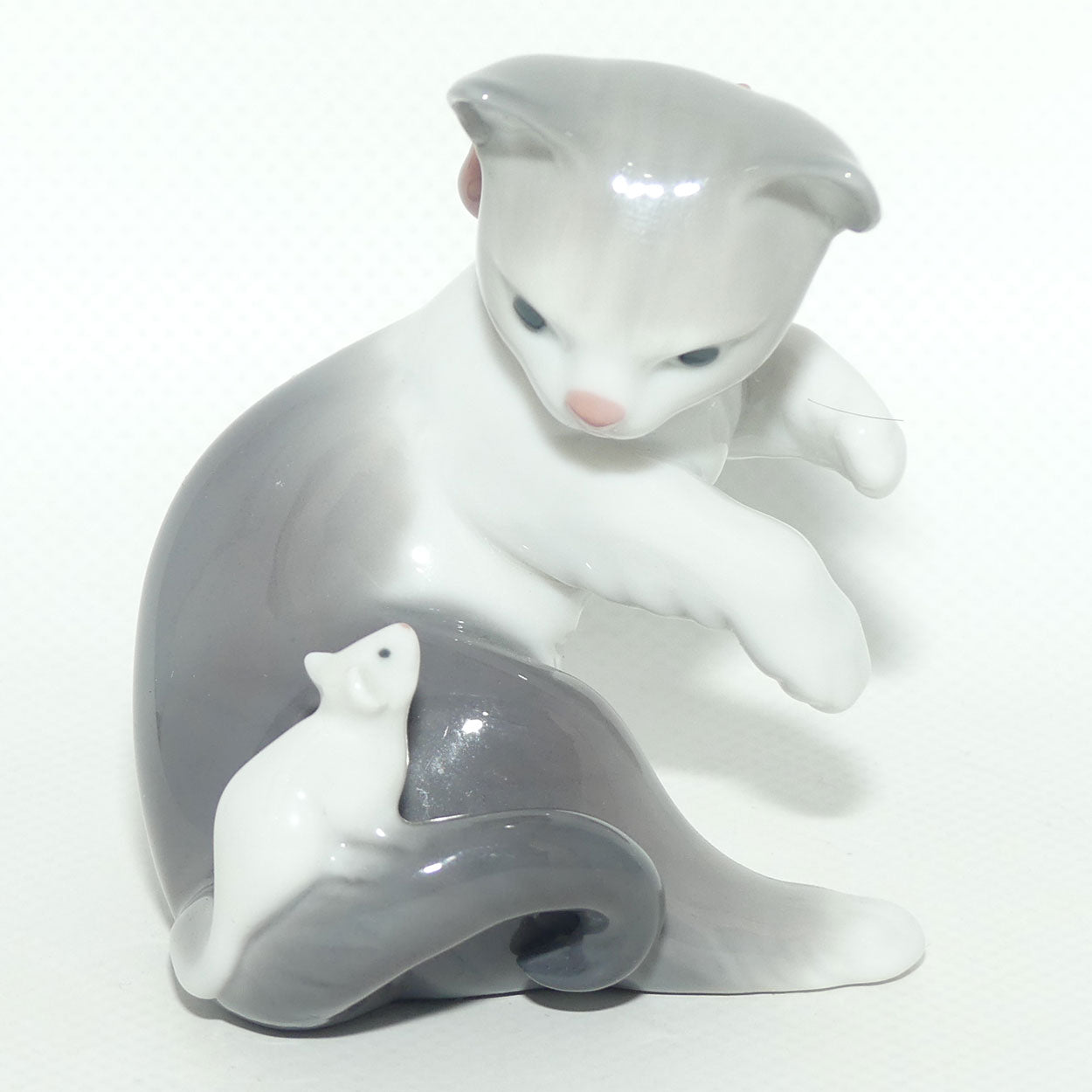 Lladro figure Cat and Mouse | #5236