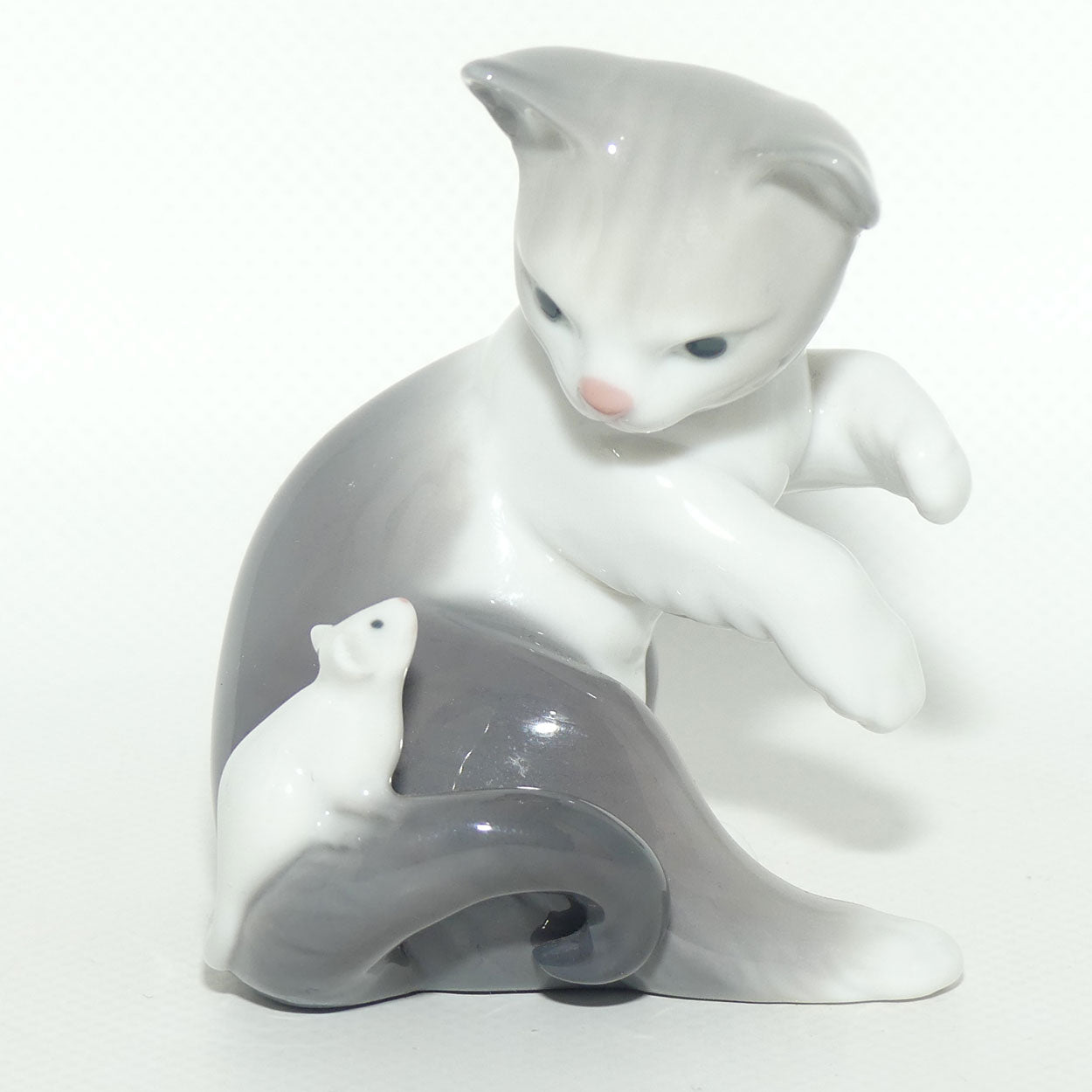 Lladro figure Cat and Mouse | #5236