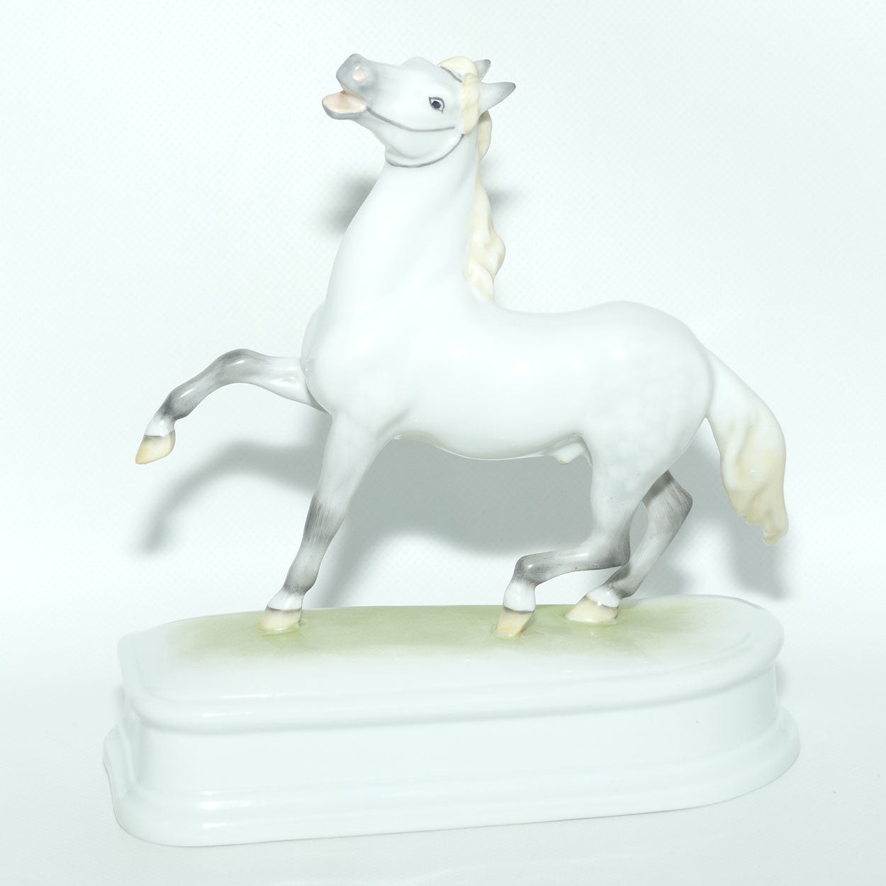 Herend Hungary figure 5297 | Grey Pancing Horse