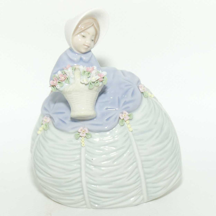 Lladro figure Petite Maiden | #5383