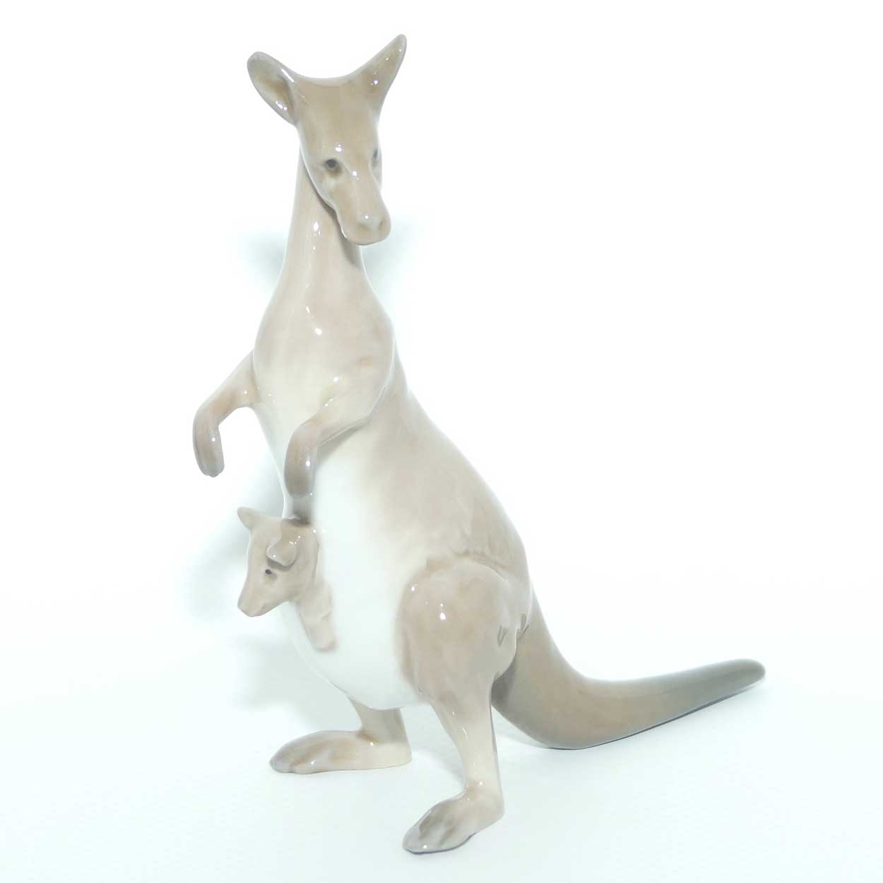 Lladro figure Mini Kangaroo and Joey | Gloss | 5433