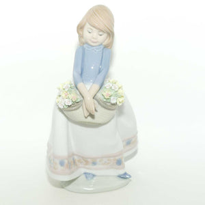 Lladro figure May Flowers #5467