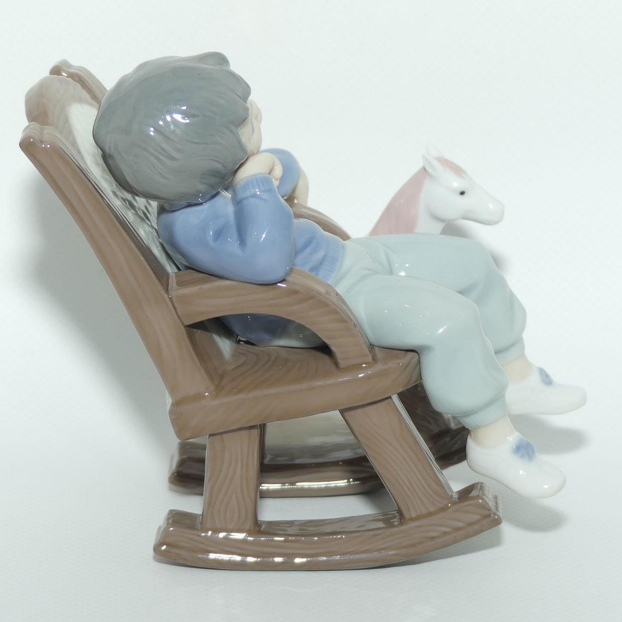 Lladro figure All Tuckered Out | #5846