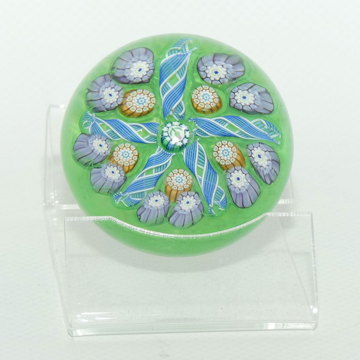 John Deacons Scotland Complex 5 Spoke miniature paperweight | Lime Green