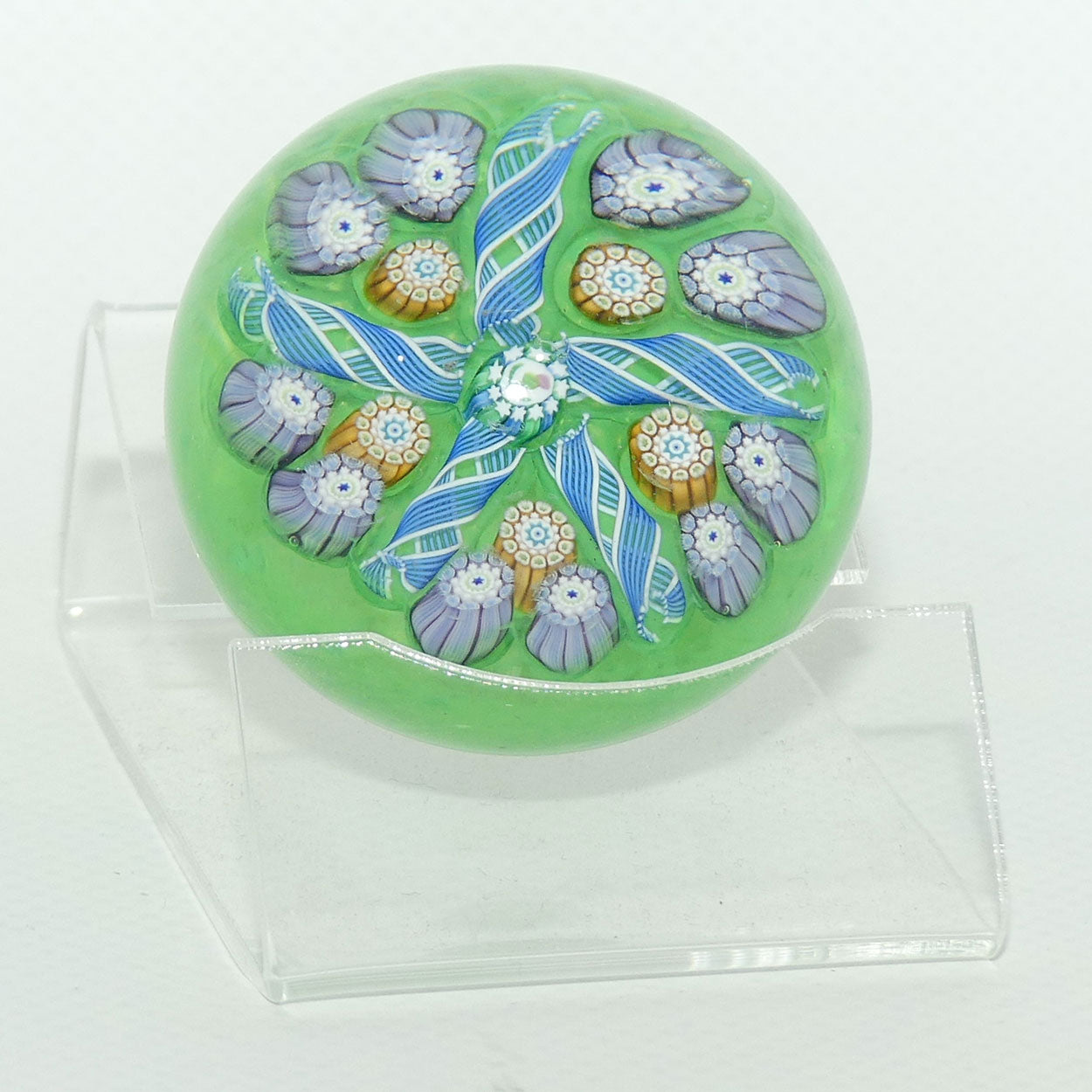John Deacons Scotland Complex 5 Spoke miniature paperweight | Lime Green