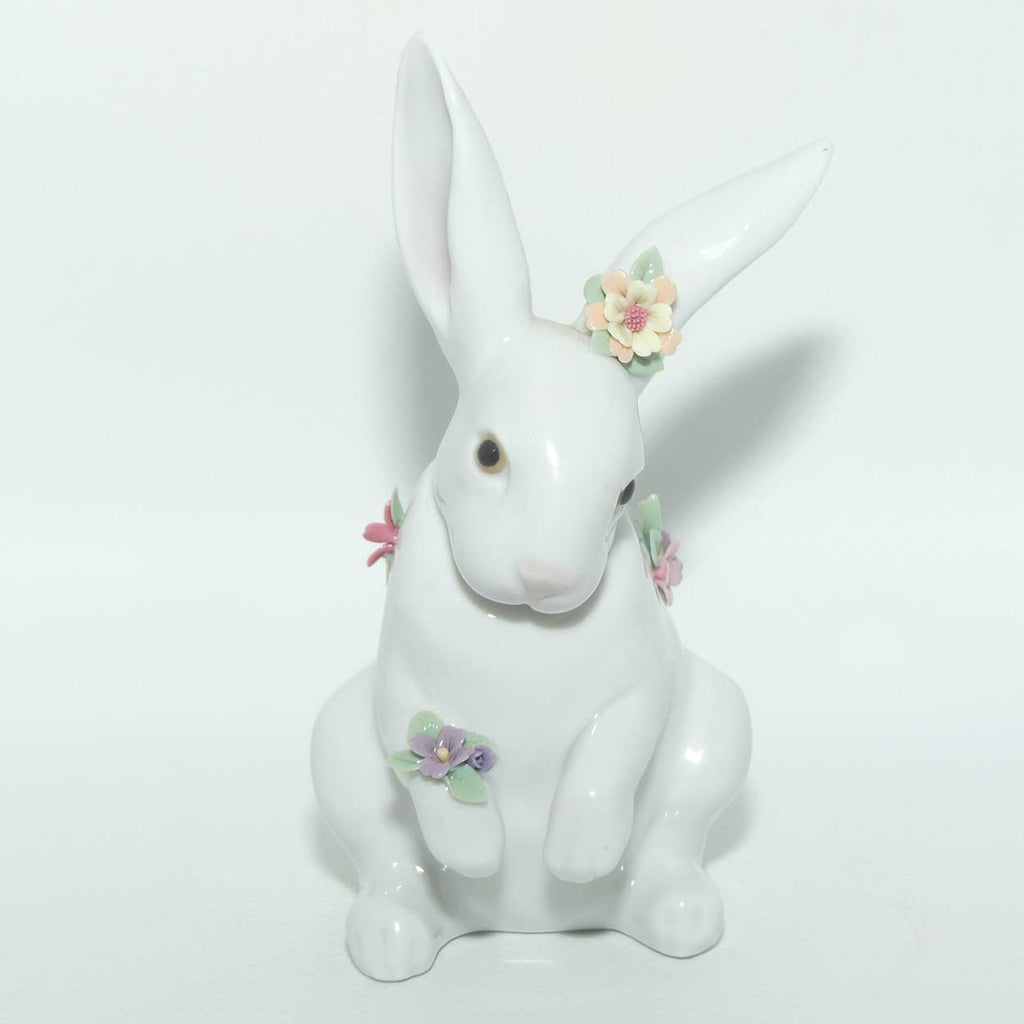 Lladro figure Sitting Bunny with Flowers #6100