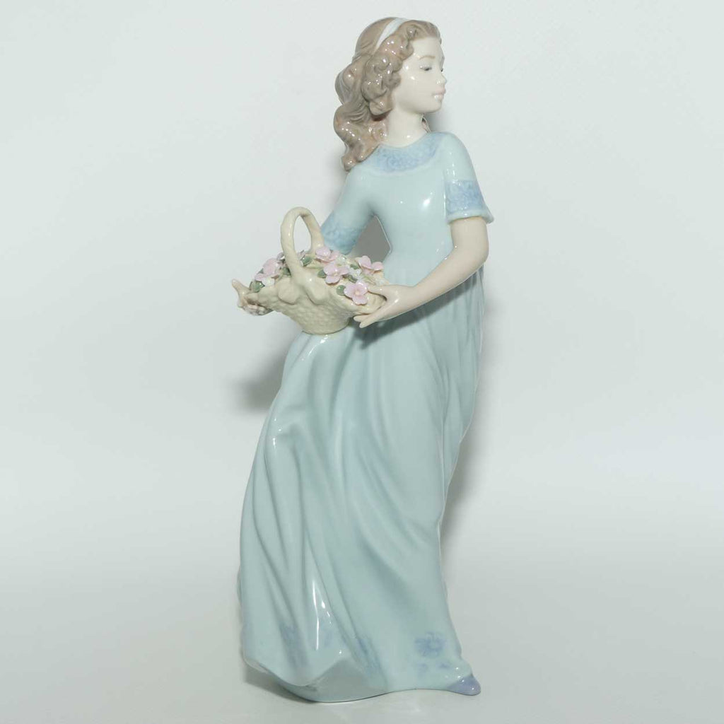 Lladro figure Spring Enchantment | #6130 | boxed