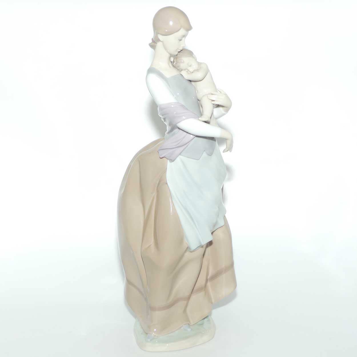 Lladro figure Peaceful Moment | Mother and Child | Gloss | #6179