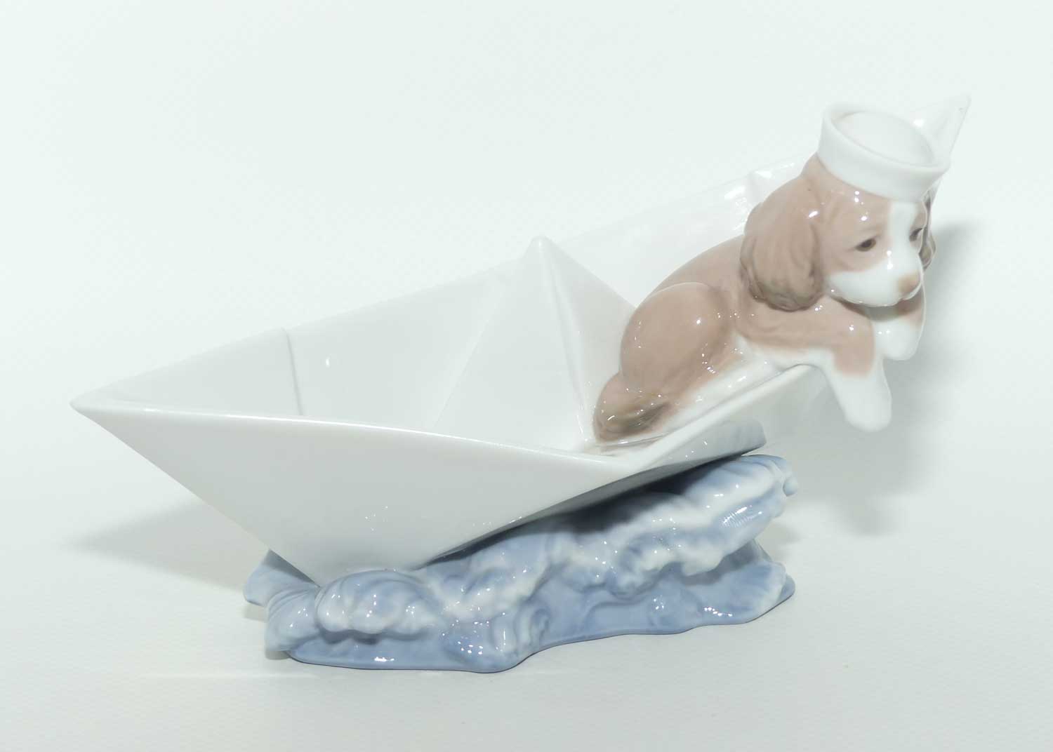 Lladro figure Little Stowaway | #6642