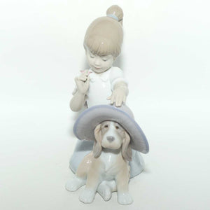 Lladro figure An Elegant Touch | #6862