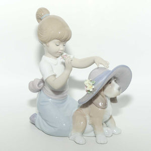 Lladro figure An Elegant Touch | #6862