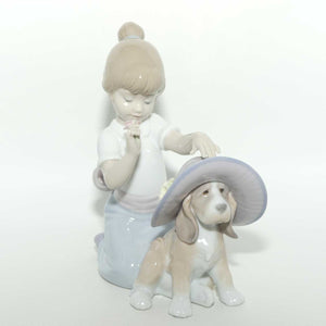 Lladro figure An Elegant Touch | #6862