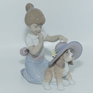 Lladro figure An Elegant Touch | #6862