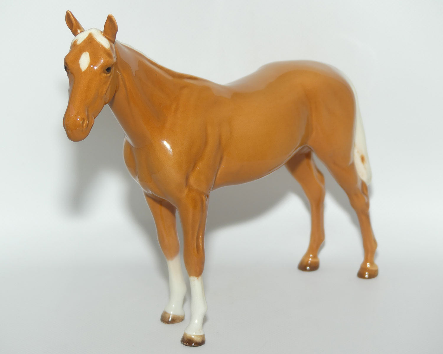 #1772 Beswick Thoroughbred Stallion | Large | Palomino