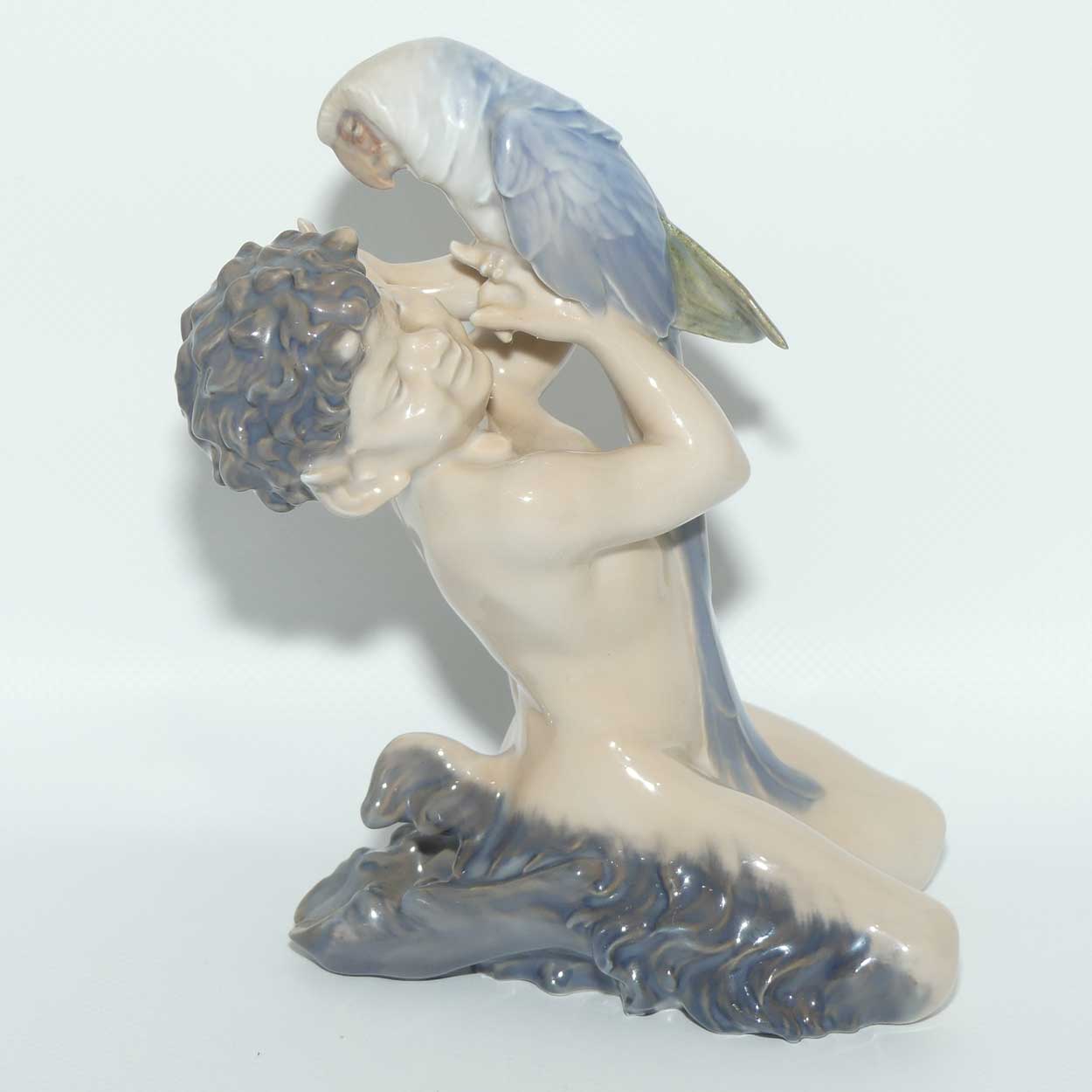 Royal Copenhagen figure 752 | Fawn with Parrot