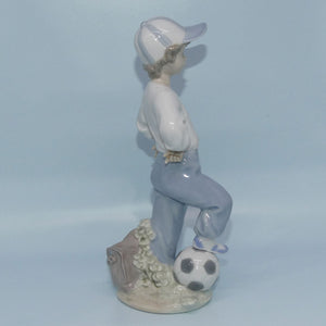 Lladro figure Starting Forward | Rotary International Special | #7605