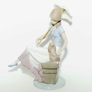 Lladro figure Picture Perfect #7612 | Collectors Society | #1