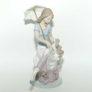 Lladro figure Picture Perfect #7612 | Collectors Society | #1