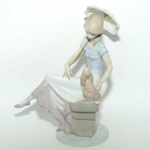 Lladro figure Picture Perfect #7612 | Collectors Society | #2