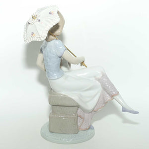 Lladro figure Picture Perfect #7612 | Collectors Society | #2