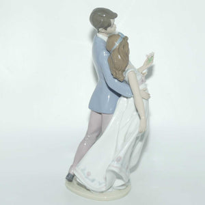 Lladro figure Now and Forever | Ten Years Together #7642