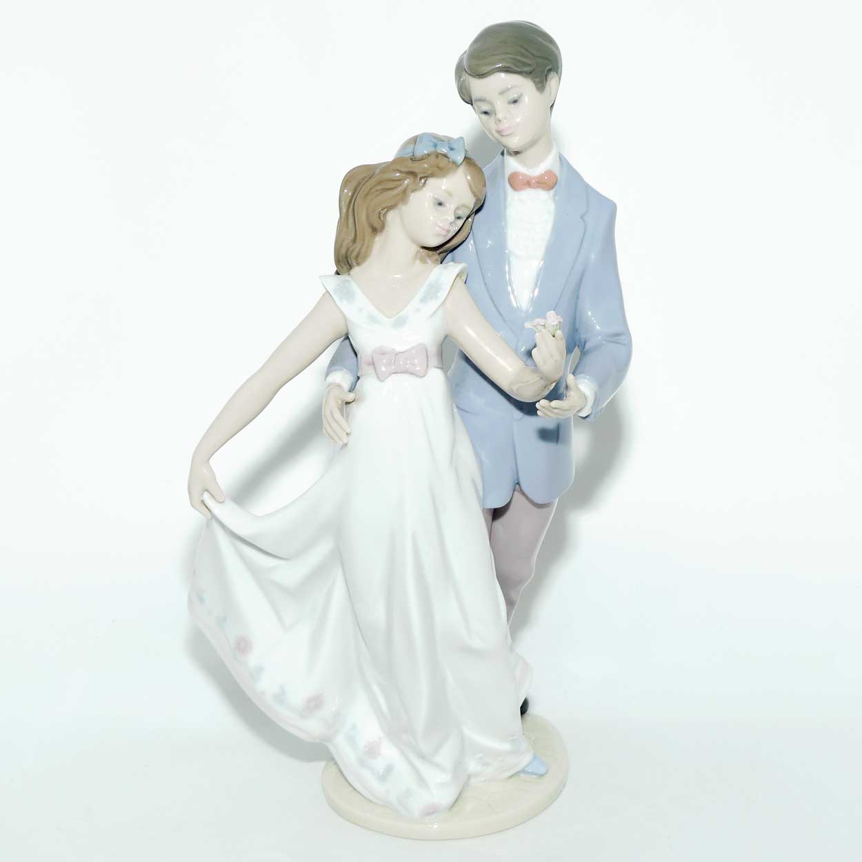 Lladro figure Now and Forever | Ten Years Together #7642