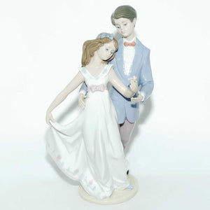 Lladro figure Now and Forever | Ten Years Together #7642