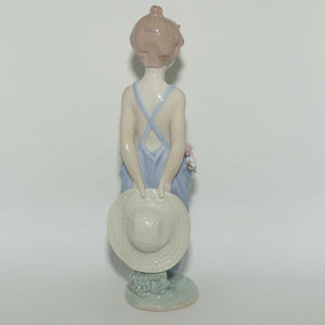 Lladro figure Pocket Full of Wishes | #7650 | boxed