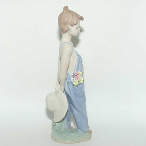 Lladro figure Pocket Full of Wishes | #7650 | boxed