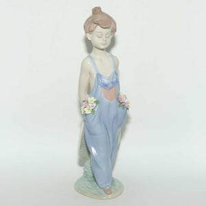 Lladro figure Pocket Full of Wishes | #7650 | boxed