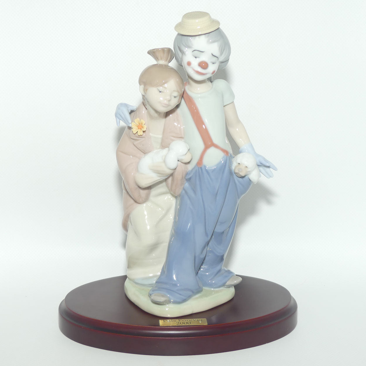 Lladro figure Pals Forever | #7686 | boxed with stand